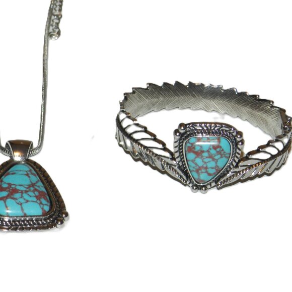 Paparazzi 3 Piece Crackle Turquoise Set Necklace Earrings Bracelet - Picture 9 of 16